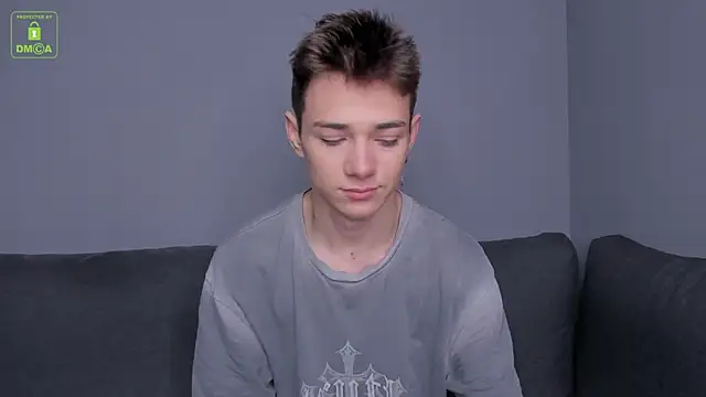 Snapshot of Viego_Pattel chatting on 11.21.25 Viego Pattel online show from 11.21.25