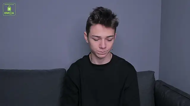 Snapshot of Viego_Pattel chatting on 11.29.25 Viego Pattel online show from 11.29.25