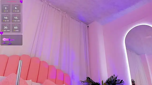 Snapshot of aurora_sweet2 chatting on 09.27.25 aurora sweet2 online show from 09.27.25