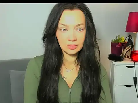 OliviaFantasy online show from 02.12.26