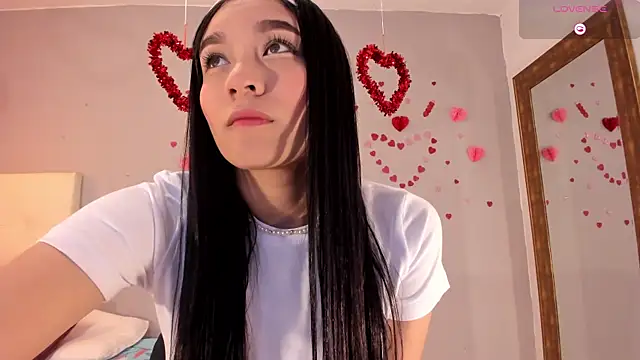 Maia W10 online show from 02.19.26