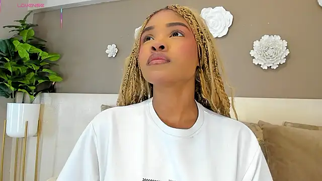 Snapshot of AriaFoster chatting on 02.08.26 AriaFoster online show from 02.08.26