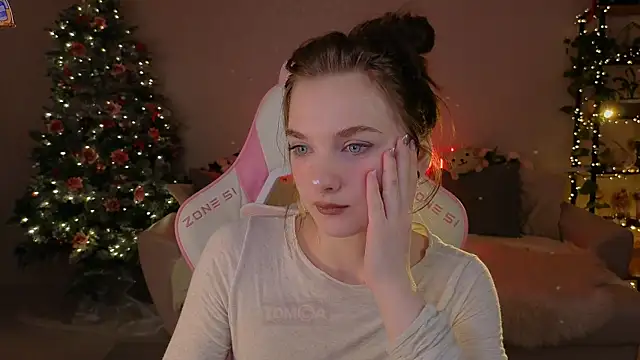 Snapshot of -Kottyaa- chatting on 01.05.25 -Kottyaa- online show from 01.05.25