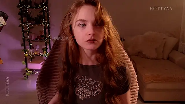 Snapshot of -Kottyaa- chatting on 10.16.25 -Kottyaa- online show from 10.16.25