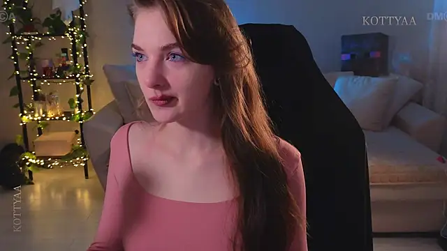 Snapshot of -Kottyaa- chatting on 11.06.25 -Kottyaa- online show from 11.06.25