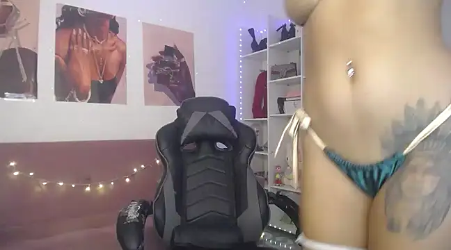 Snapshot of catalinapalencia chatting on 02.05.25 catalinapalencia online show from 02.05.25