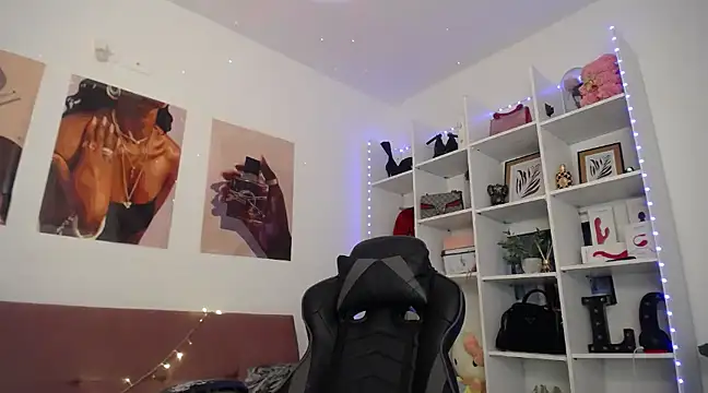 Snapshot of catalinapalencia chatting on 02.10.25 catalinapalencia online show from 02.10.25