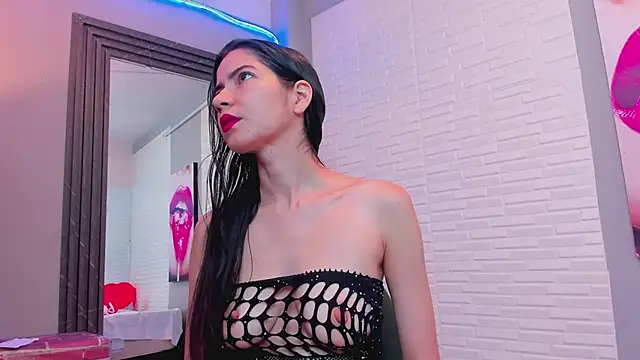 sweetieandjuicyy online show from 02.20.25