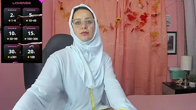 Snapshot of BadraSaadi chatting on 01.14.25 BadraSaadi online show from 01.14.25