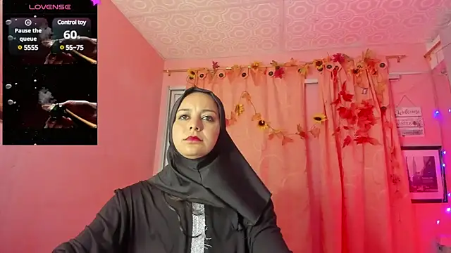 Snapshot of BadraSaadi chatting on 01.24.25 BadraSaadi online show from 01.24.25