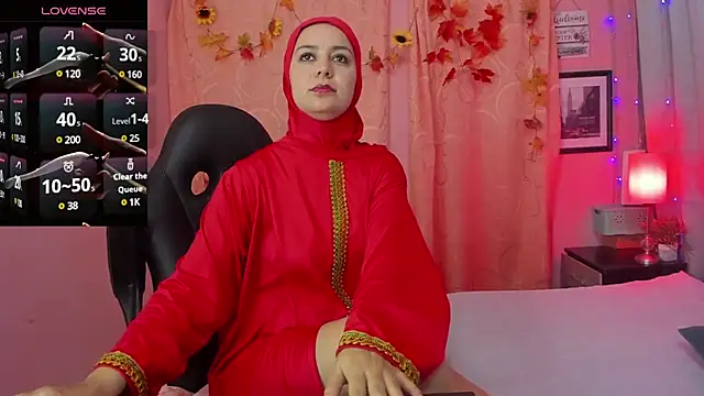 Snapshot of BadraSaadi chatting on 02.06.25 BadraSaadi online show from 02.06.25