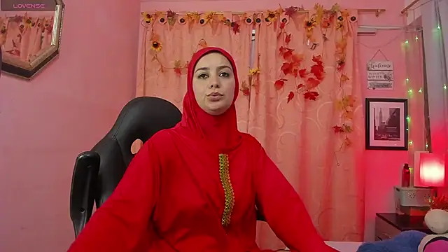 Snapshot of BadraSaadi chatting on 02.25.25 BadraSaadi online show from 02.25.25