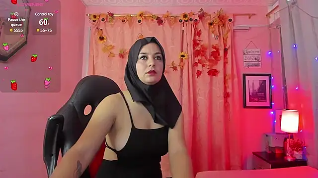 Snapshot of BadraSaadi chatting on 03.01.25 BadraSaadi online show from 03.01.25