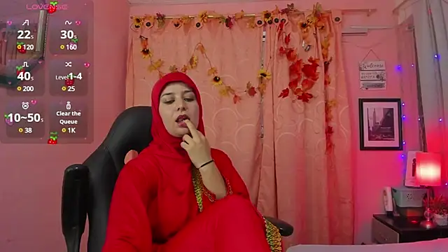 Snapshot of BadraSaadi chatting on 03.05.25 BadraSaadi online show from 03.05.25