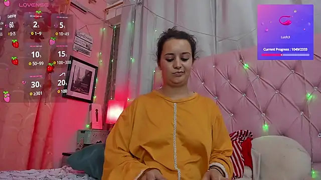 Snapshot of BadraSaadi chatting on 03.08.25 BadraSaadi online show from 03.08.25