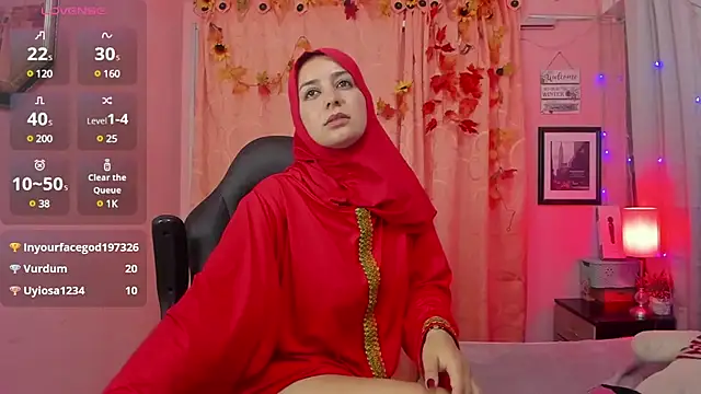 Snapshot of BadraSaadi chatting on 03.11.25 BadraSaadi online show from 03.11.25