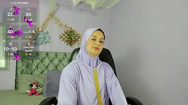 Snapshot of BadraSaadi chatting on 10.01.25 BadraSaadi online show from 10.01.25