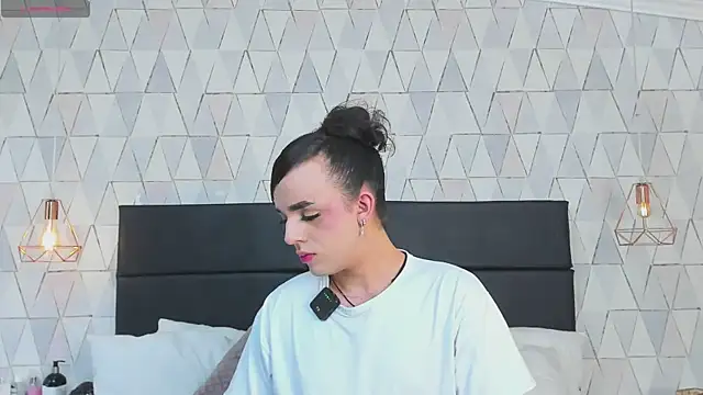 JustinePerry online show from 01.07.26