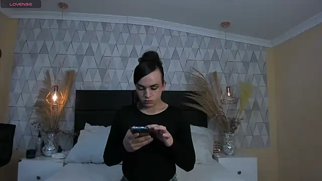 JustinePerry online show from 03.31.26