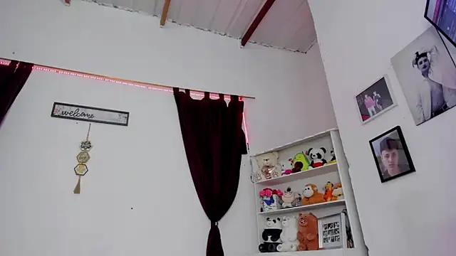 Snapshot of megan_100 chatting on 10.09.25 megan 100 online show from 10.09.25