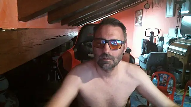 Snapshot of 6996horus chatting on 09.17.25 6996horus online show from 09.17.25