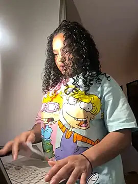 Lucy wilson5 online show from 02.04.25