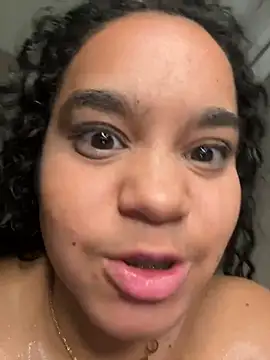 Lucy wilson5 online show from 02.04.25