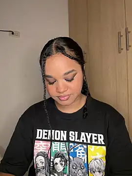 Lucy wilson5 online show from 02.20.25