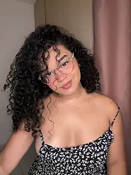 Lucy wilson5 online show from 02.24.25