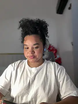 Lucy wilson5 online show from 02.19.26