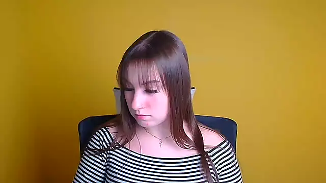 Snapshot of Evelina_GG chatting on 01.04.25 Evelina GG online show from 01.04.25