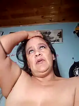 Snapshot of DirtyStefaniax chatting on 03.22.25 DirtyStefaniax online show from 03.22.25