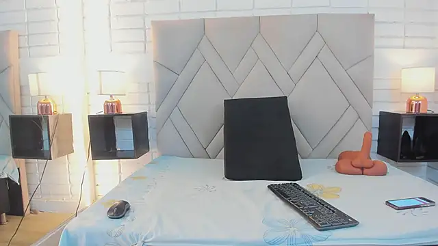 Kasandra Gomez online show from 03.21.25