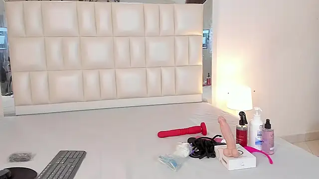 Snapshot of Alhana_pulido chatting on 12.02.24 Alhana pulido online show from 12.02.24