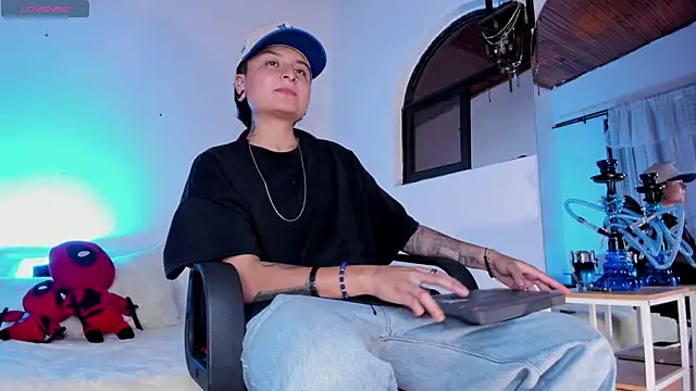 Snapshot of ZuryRamirez_ chatting on 05.29.26 ZuryRamirez online show from 05.29.26