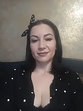 FireLily332 online show from 01.26.25