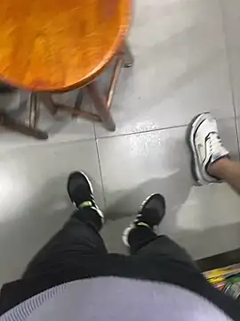 Snapshot of Hjsjsjsjjd chatting on 10.16.25 Hjsjsjsjjd online show from 10.16.25