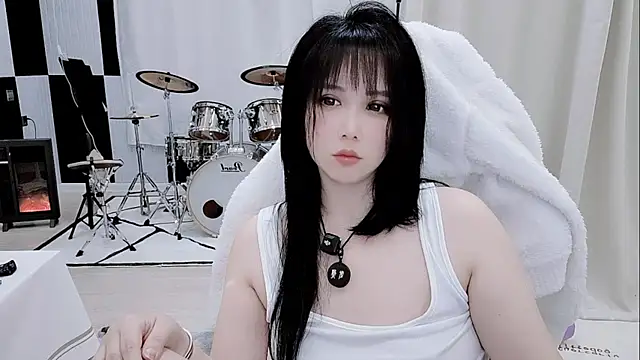 Vaness-a online show from 04.15.26