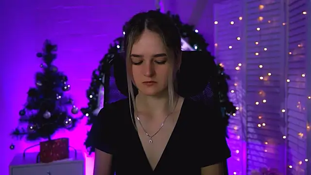 DeboraLarson online show from 12.23.25