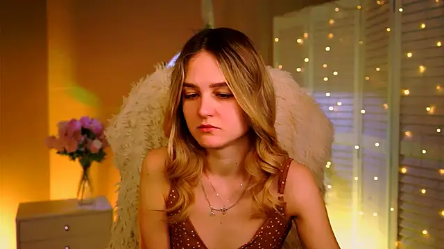 Snapshot of DeboraLarson chatting on 02.09.26 DeboraLarson online show from 02.09.26