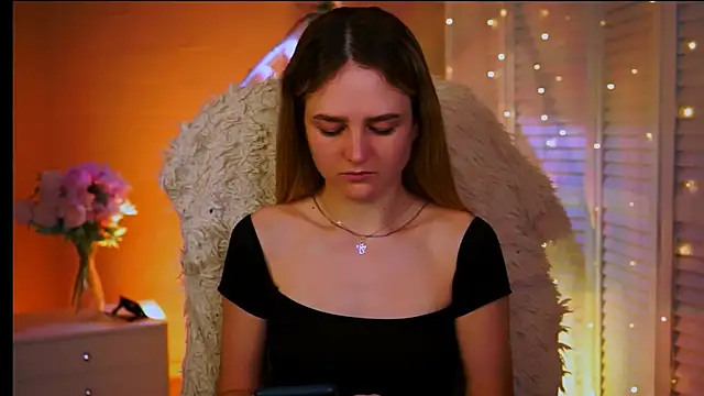 Snapshot of DeboraLarson chatting on 02.22.26 DeboraLarson online show from 02.22.26