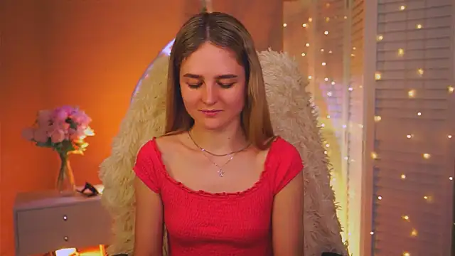 Snapshot of DeboraLarson chatting on 03.02.26 DeboraLarson online show from 03.02.26