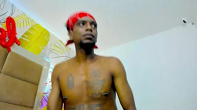 Snapshot of bigblackhotx1 chatting on 09.11.25 bigblackhotx1 online show from 09.11.25