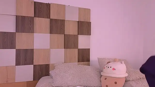 Adele Carter  online show from 12.02.25