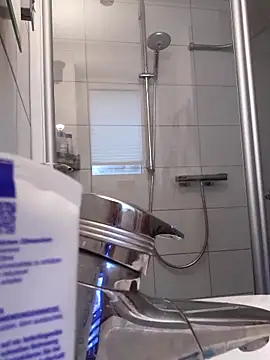 Snapshot of Harry_Boldt chatting on 02.10.25 Harry Boldt online show from 02.10.25