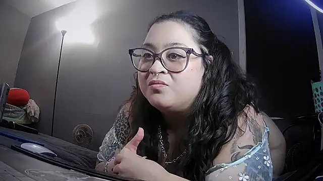 tillymarie34 online show from 12.04.24