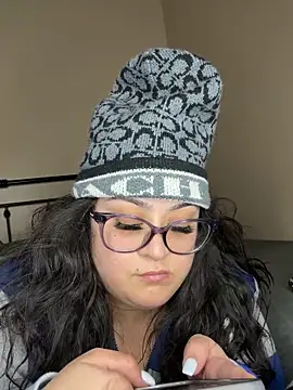 tillymarie34 online show from 12.21.25