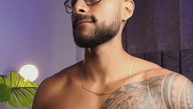 LiamGarcia1 online show from 02.09.25