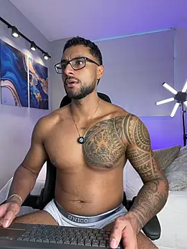 LiamGarcia1 online show from 05.19.26