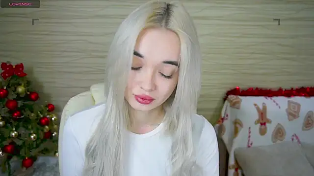 Snapshot of Ashley_S chatting on 01.15.25 Ashley S online show from 01.15.25